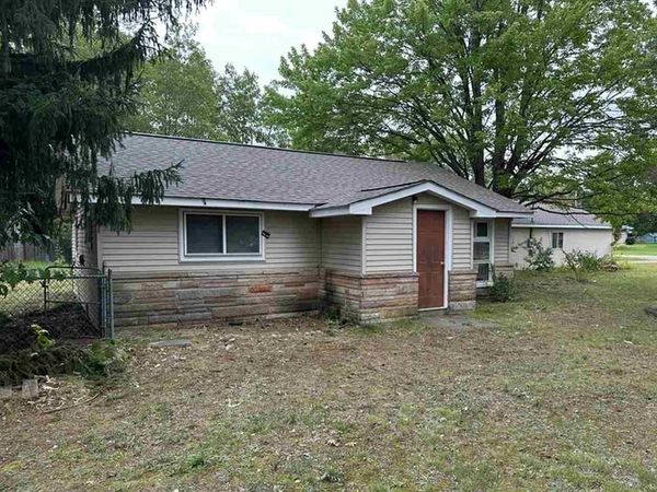 606 George Street, Kalkaska, MI 49646