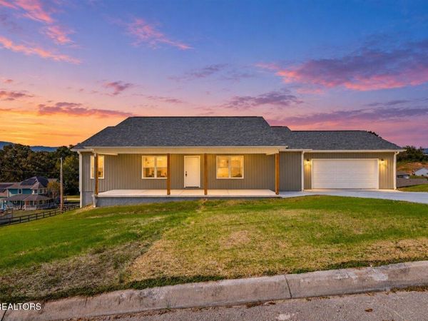 172 Storm Lane, Jacksboro, TN 37757