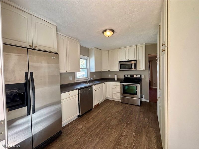 212 Ohio Avenue, Niles, OH 44446 Photo 11