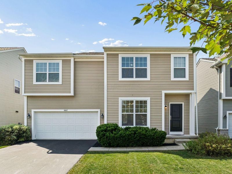 8667 Crooked Maple Drive, Blacklick, OH 43004 Photo 2