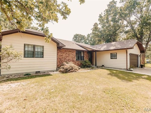 507 E 10th Street , Dixon, MO 65459