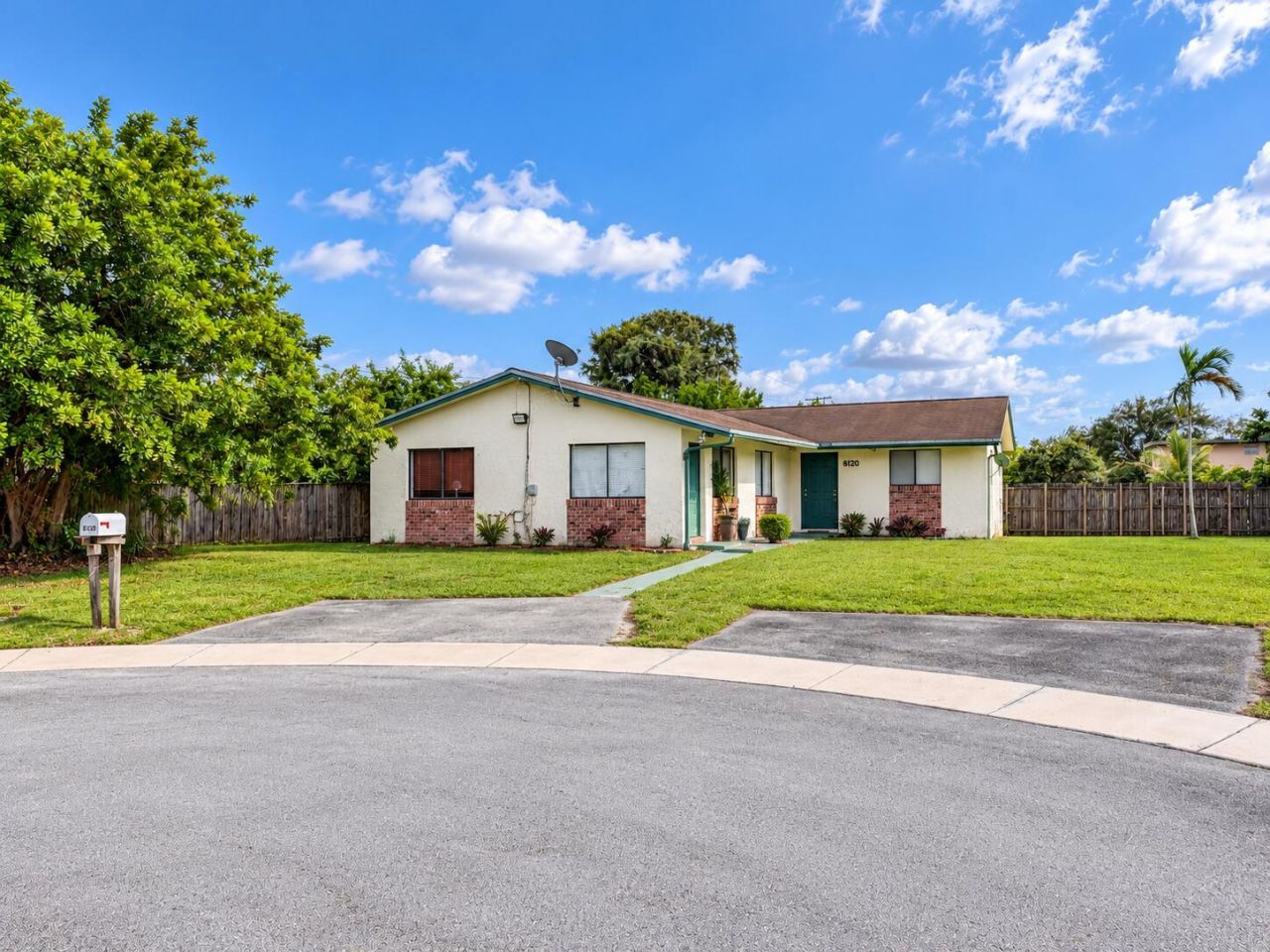 6110 SW 44th Street, Davie, FL 33314 Photo