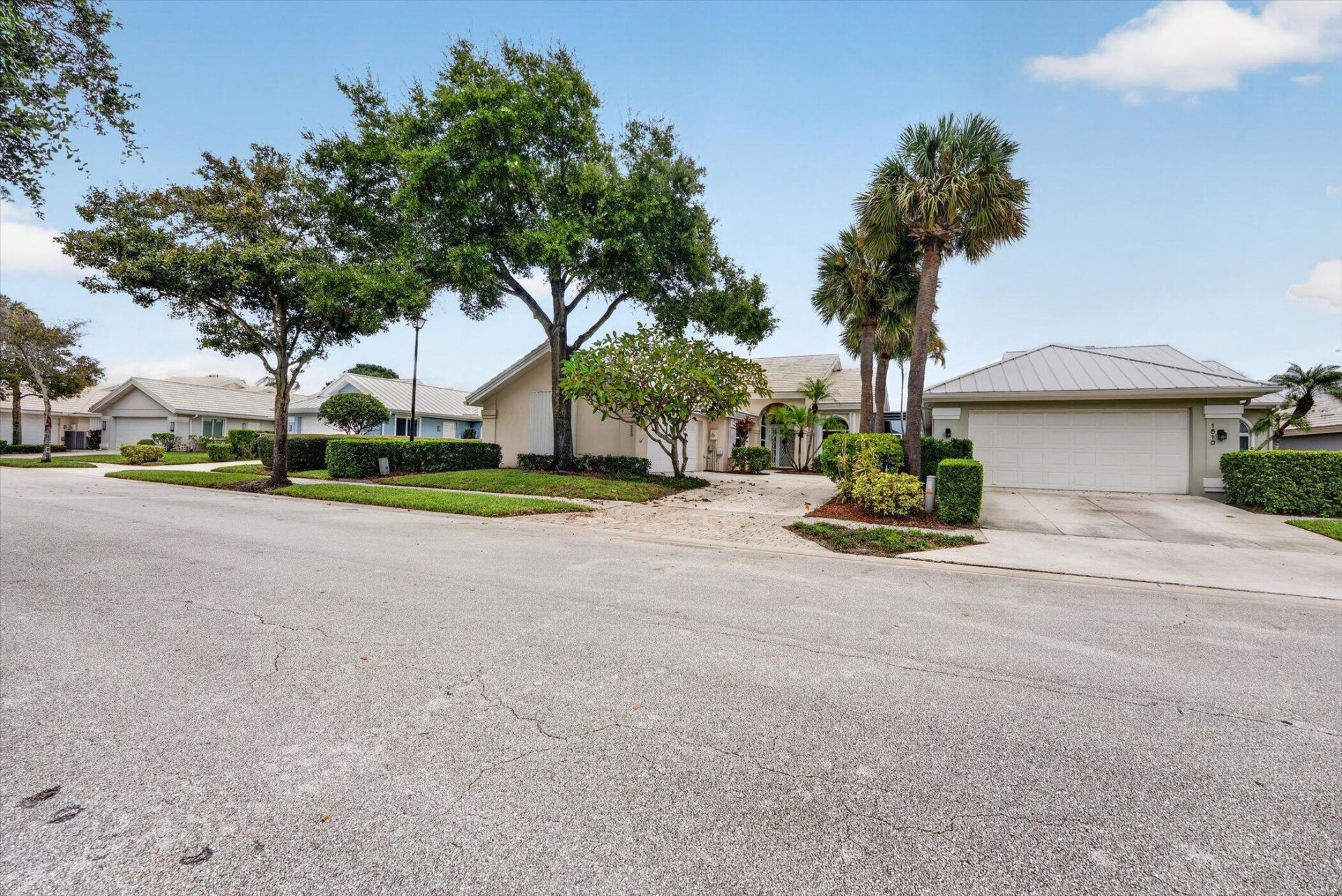 1520 Wilderness Road, West Palm Beach, FL 33409 Photo