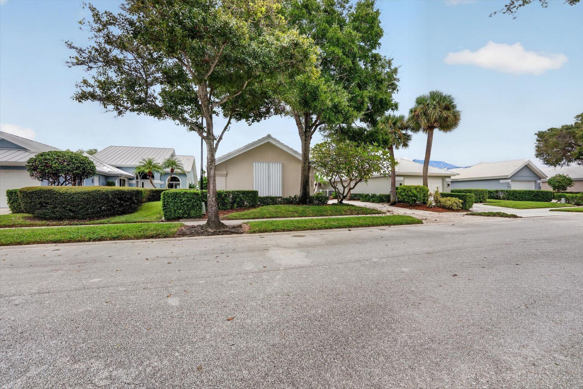 1520 Wilderness Road, West Palm Beach, FL 33409 Photo