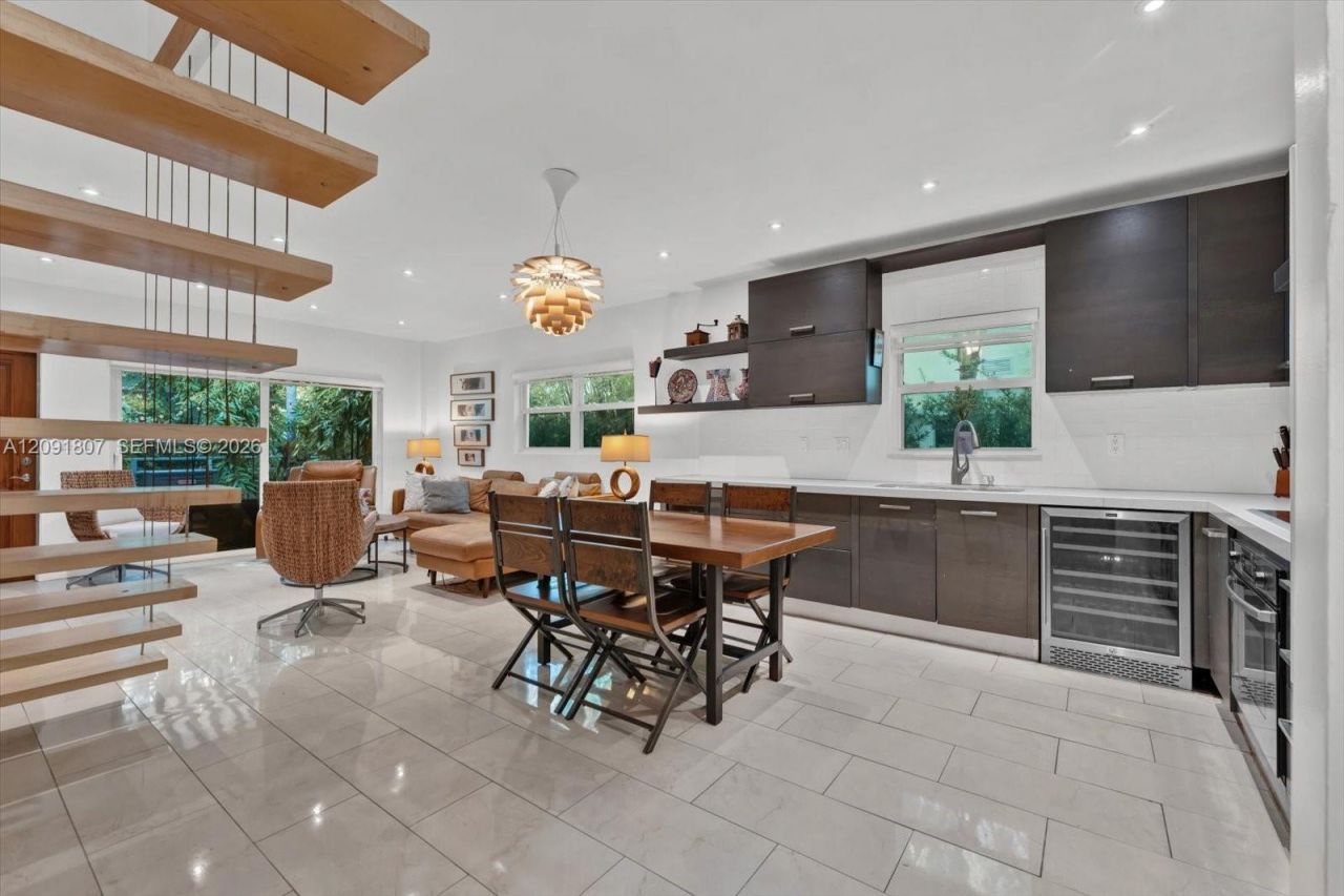 208 Jefferson Ave , Unit 101, Miami Beach, FL 33139 Photo