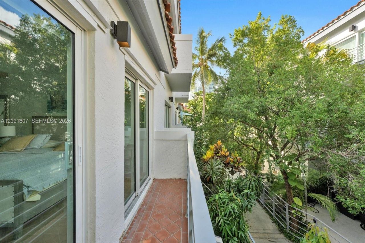 208 Jefferson Ave , Unit 101, Miami Beach, FL 33139 Photo