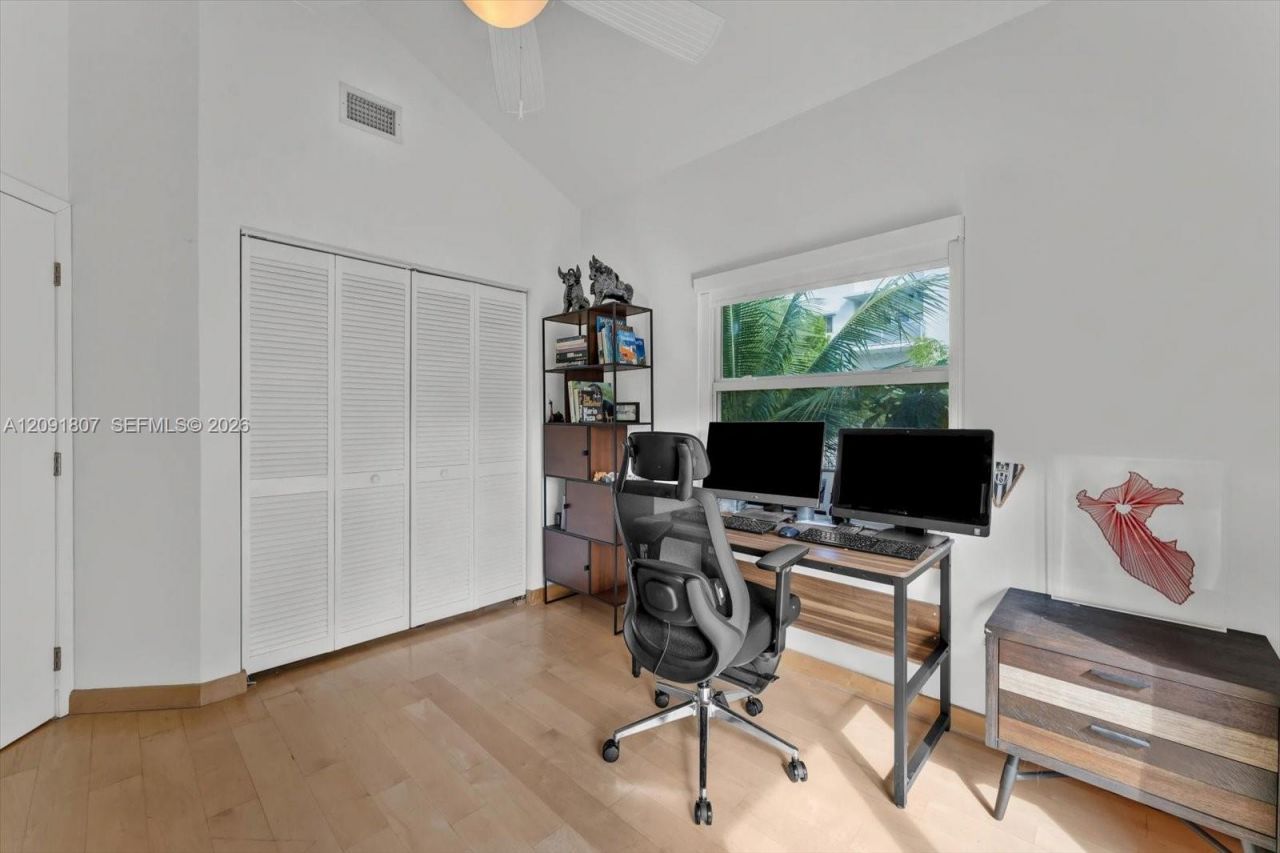 208 Jefferson Ave , Unit 101, Miami Beach, FL 33139 Photo