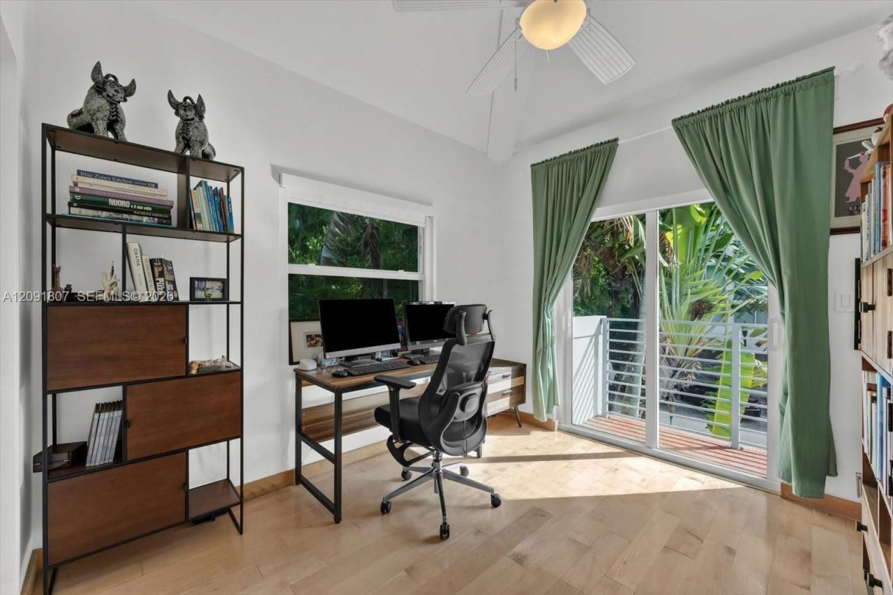 208 Jefferson Ave , Unit 101, Miami Beach, FL 33139 Photo