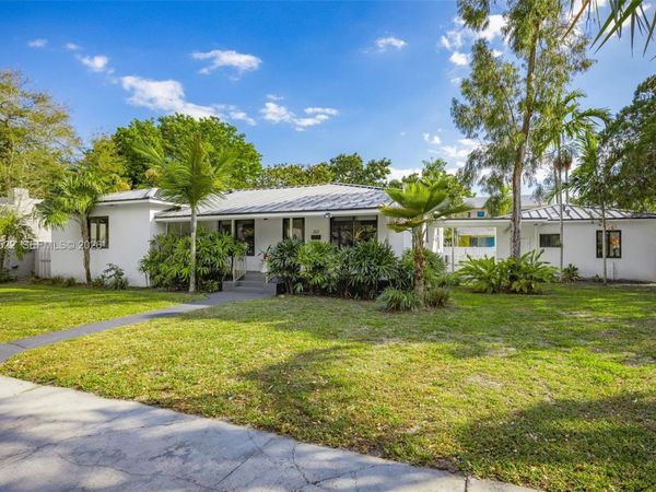 312 NE 90th St , El Portal, FL 33138