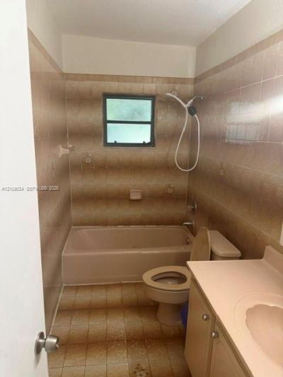 683 E 19th St , Hialeah, FL 33013 Photo