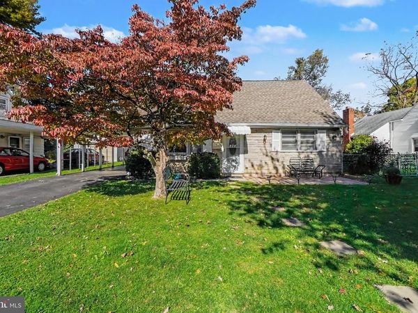 1914 RIDGELAWN AVENUE , BETHLEHEM, PA 18018