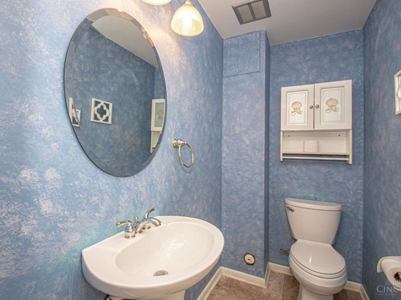 1200 Heathshire Drive, Centerville, OH 45459 Photo 13