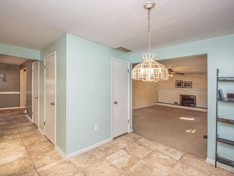 1200 Heathshire Drive, Centerville, OH 45459 Photo 8