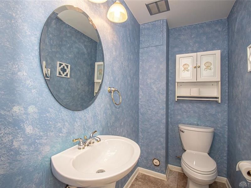 1200 Heathshire Drive, Centerville, OH 45459 Photo 13