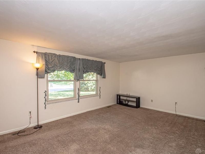 1200 Heathshire Drive, Centerville, OH 45459 Photo 17