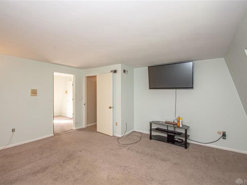 1200 Heathshire Drive, Centerville, OH 45459 Photo 20