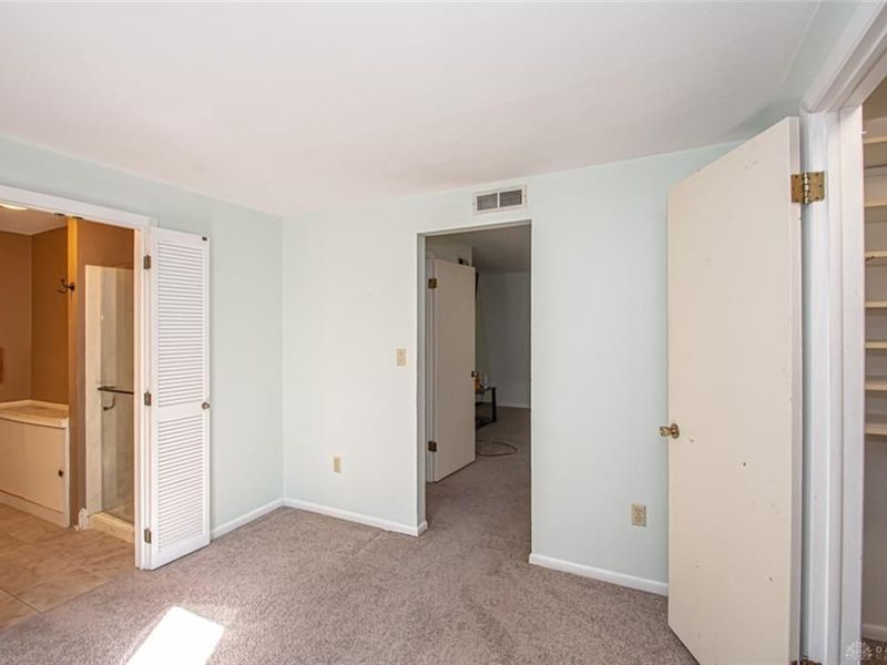 1200 Heathshire Drive, Centerville, OH 45459 Photo 24