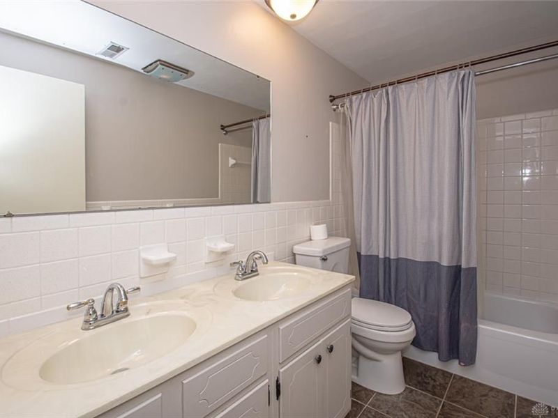 1200 Heathshire Drive, Centerville, OH 45459 Photo 28