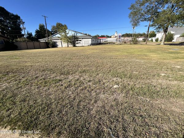 W Bell Avenue, Mendenhall, MS 39114