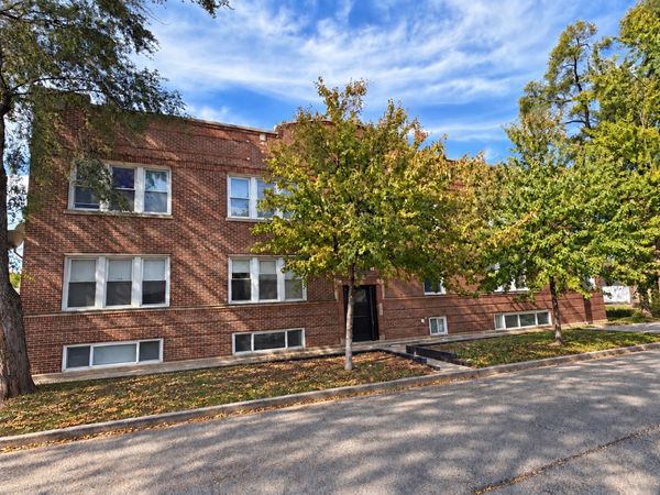 1218 N Lamon Avenue , Chicago, IL 60651