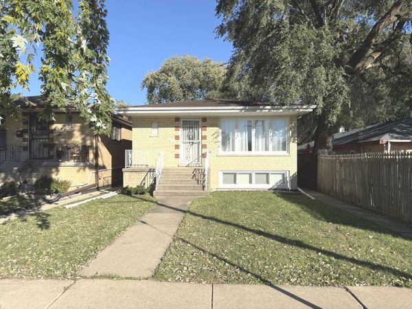 8037 Natchez Avenue , Burbank, IL 60459