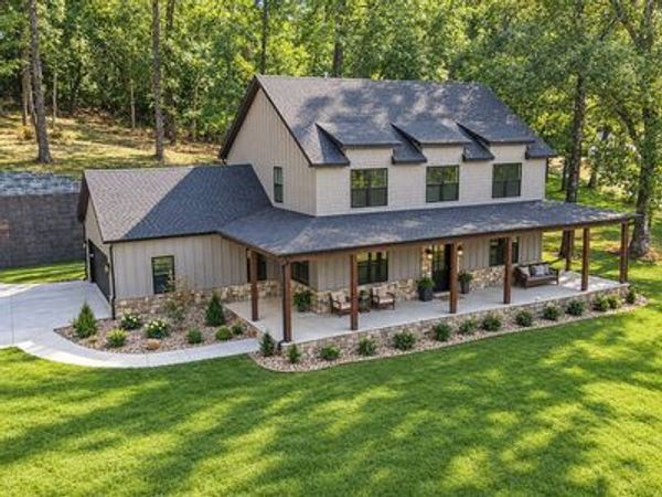 1902 N Double Springs Road , Fayetteville, AR 72704