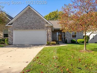 2315 Sapphire Lane, Meridian Township, Mi 48823