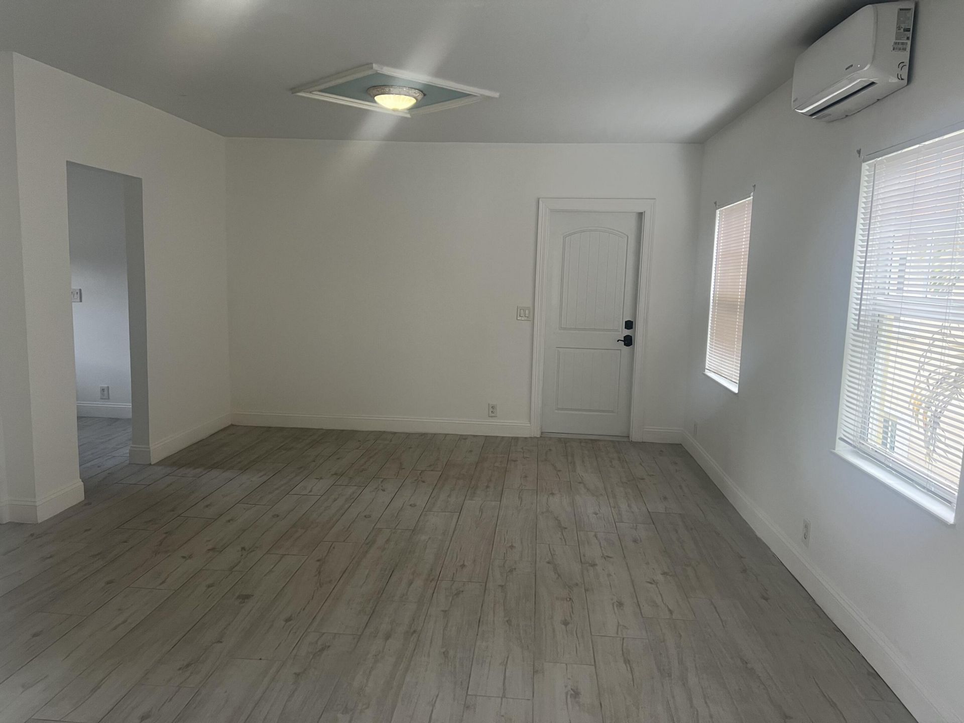 407 S Lakeside Drive, Unit F, Lake Worth Beach, FL 33460 Photo
