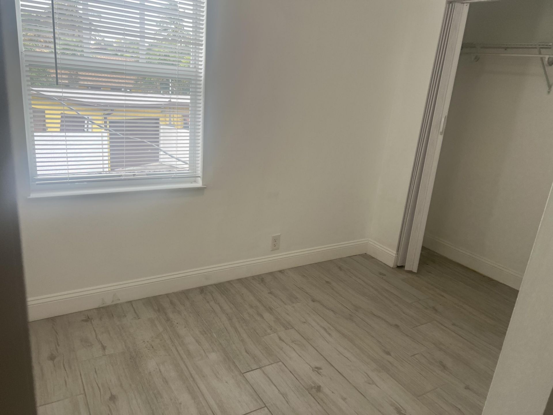 407 S Lakeside Drive, Unit F, Lake Worth Beach, FL 33460 Photo
