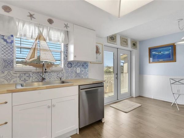 180 Cypress WAY E, Unit C218, NAPLES, FL 34110