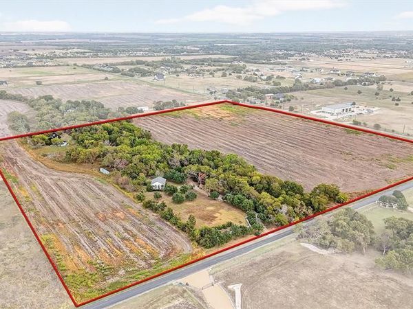 229 Pike Road , Gunter, TX 75058