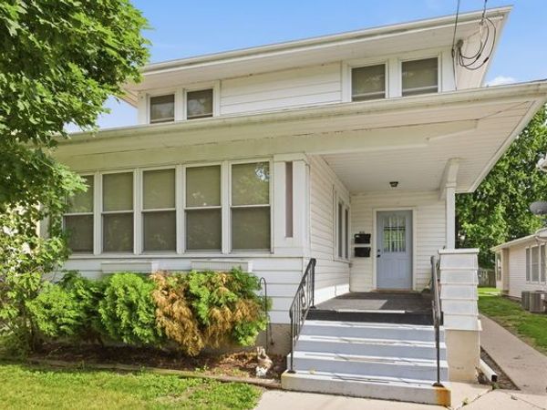 611 Webster Street, Unit B, Ottawa, IL 61350