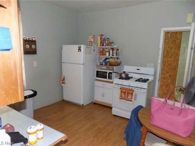 3202 W 52nd Street, Cleveland, OH 44102 Photo 6