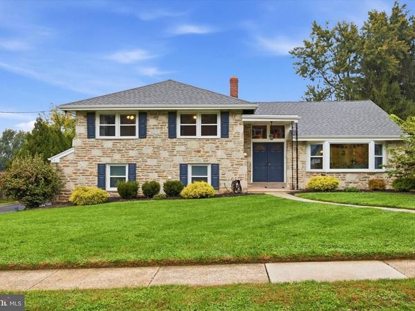 903 SUMMIT LANE, ORELAND, PA 19075
