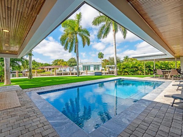 1725 NE 23RD Avenue, Fort Lauderdale, FL 33305