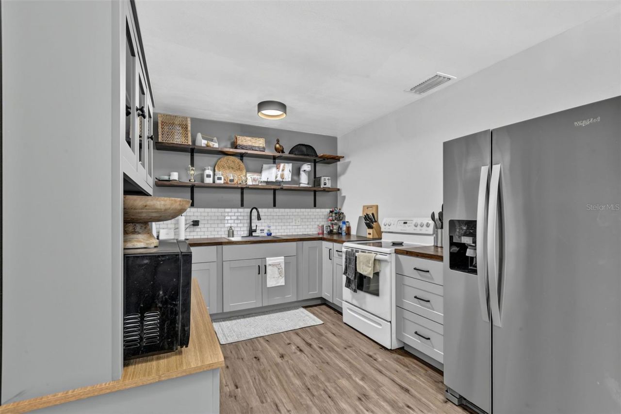 424 SE 1st Place , Williston, FL 32696 Photo