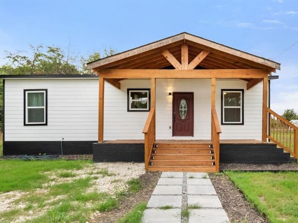 3711 NW County Road 3112, Purdon, TX 76679
