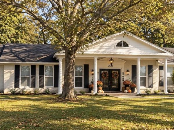 700 N Mccrary Road, Columbus, MS 39702