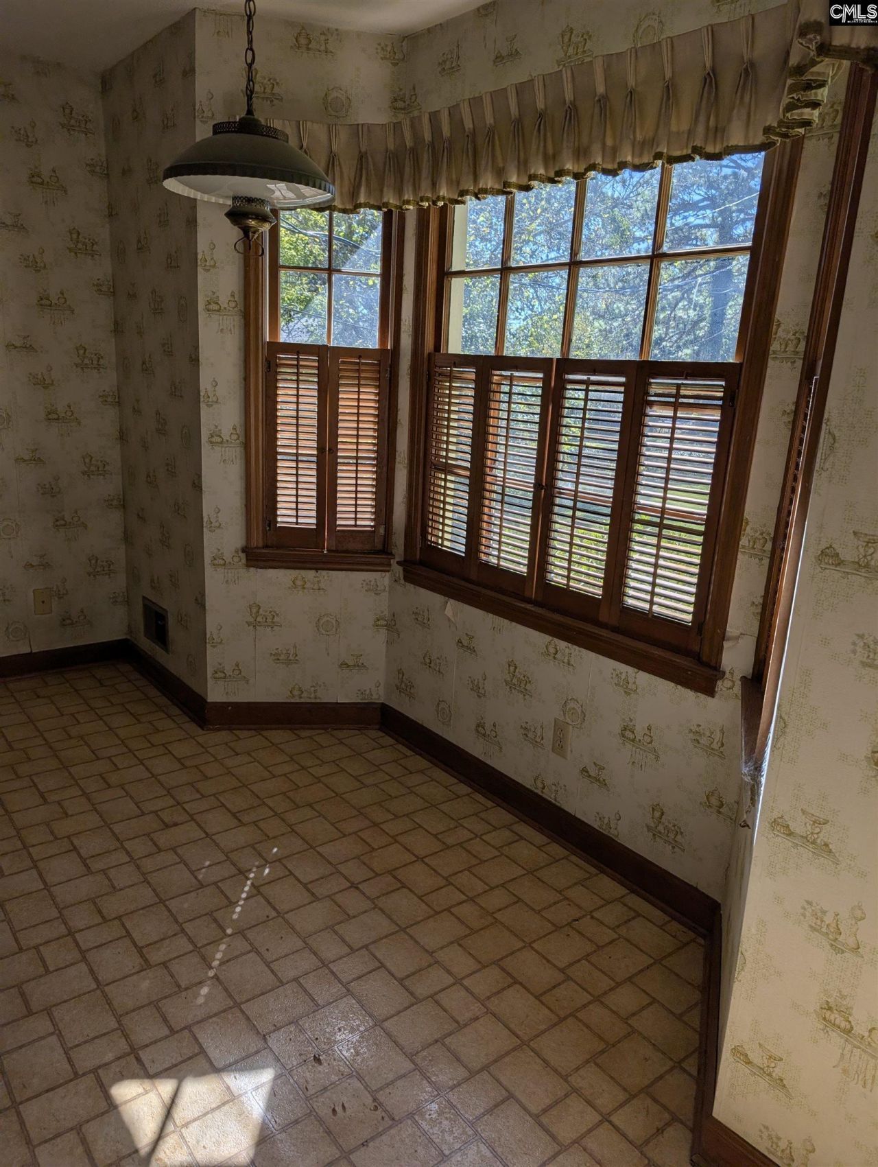 112 Hickory Lane Photo 10