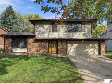 5320 Woodland Avenue, Lincoln, NE 68516