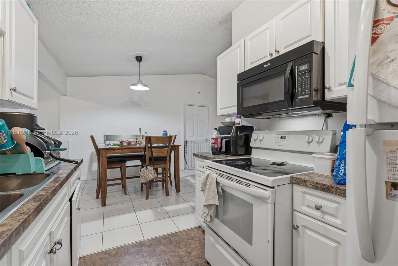 7904 James Rd , Fort Pierce, FL 34951 Photo