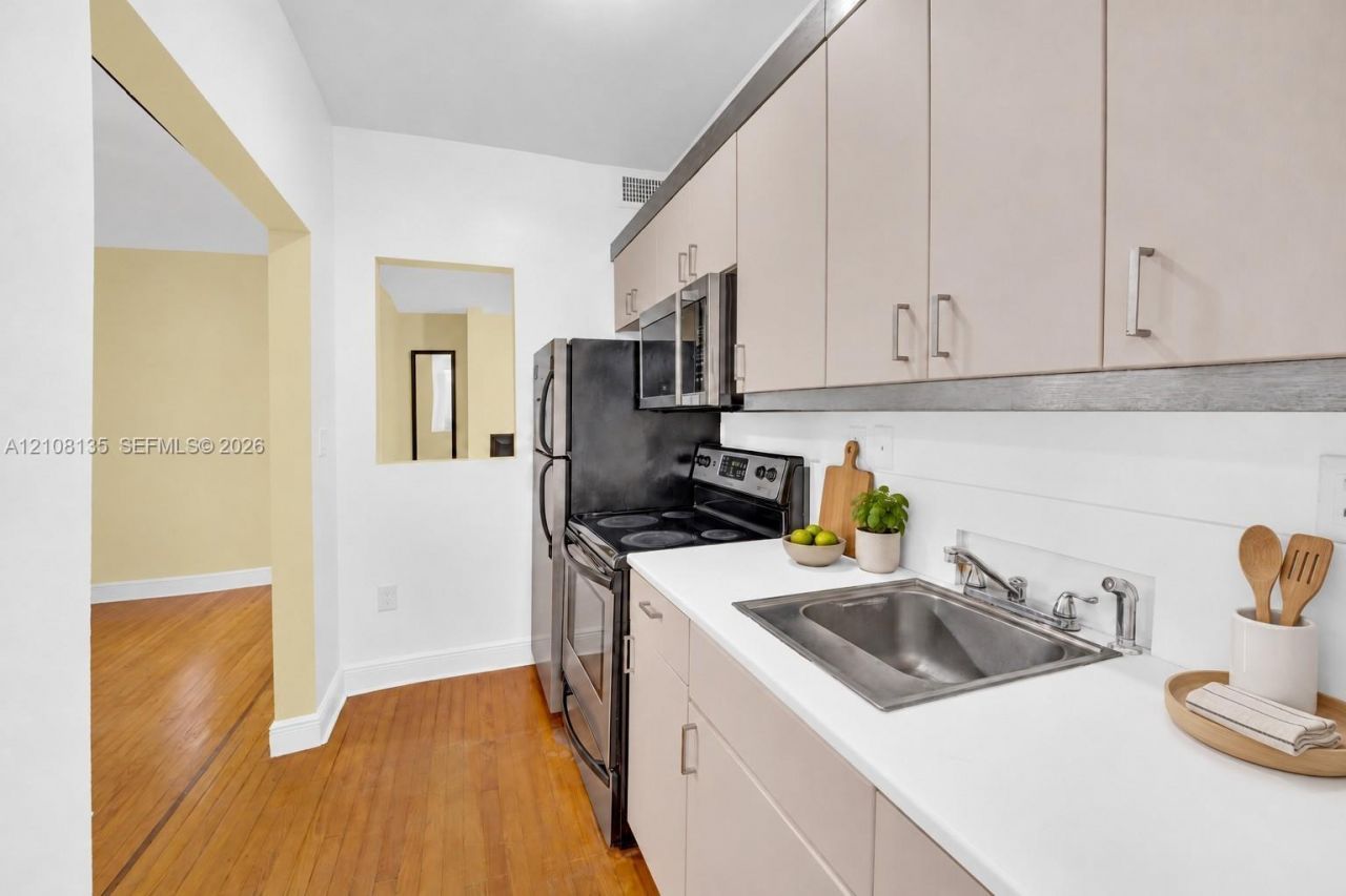 1219 Meridian Ave, Unit 2, Miami Beach, FL 33139 Photo