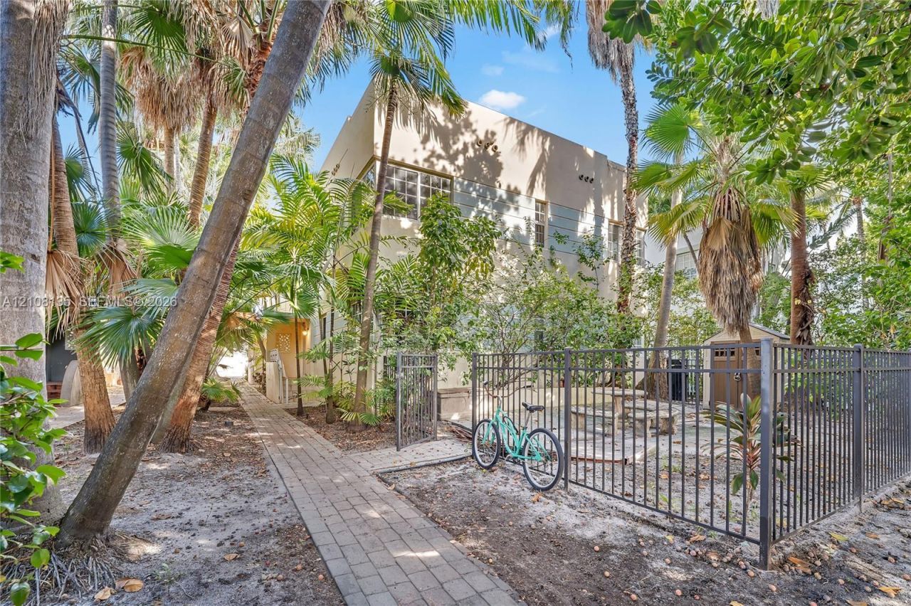 1219 Meridian Ave, Unit 2, Miami Beach, FL 33139 Photo
