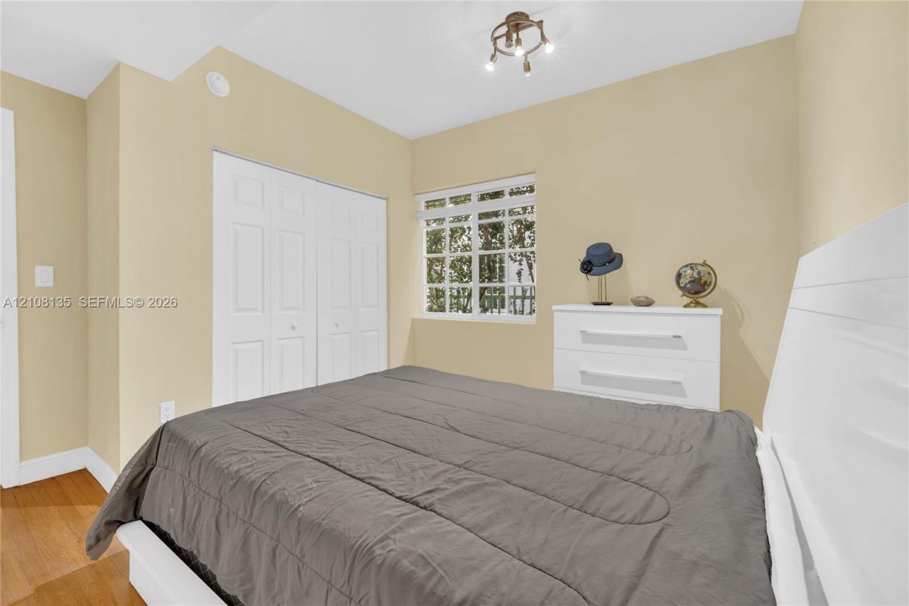 1219 Meridian Ave, Unit 2, Miami Beach, FL 33139 Photo
