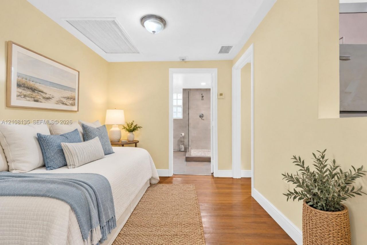 1219 Meridian Ave, Unit 2, Miami Beach, FL 33139 Photo