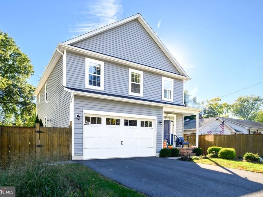 207 Linden Avenue, Edgewater, MD 21037 Main Photo