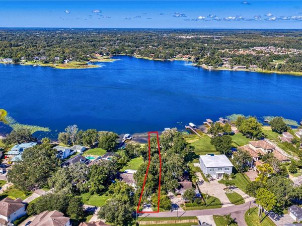 14748 LAKE MAGDALENE CIRCLE , TAMPA, FL 33613