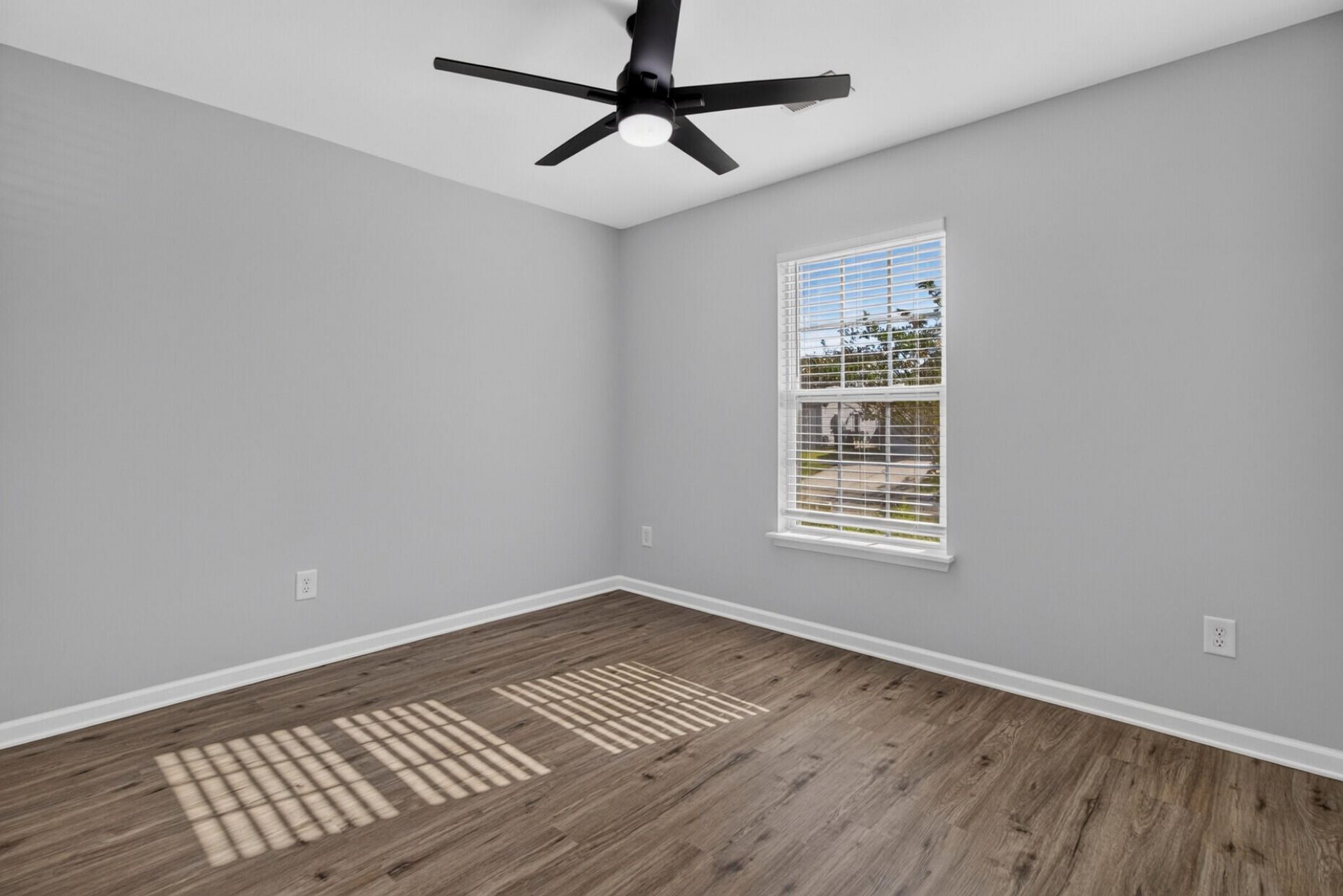 148 Tyger Street Photo 13