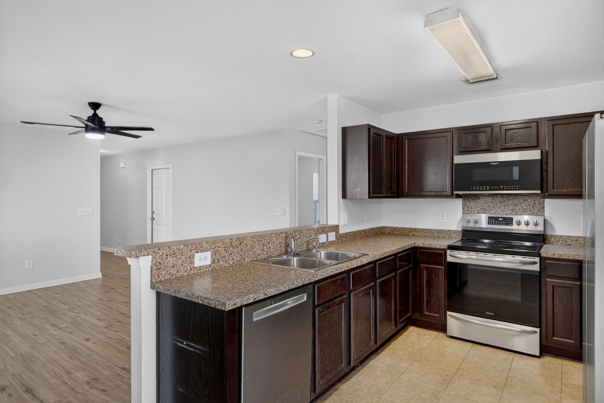 148 Tyger Street Photo 18