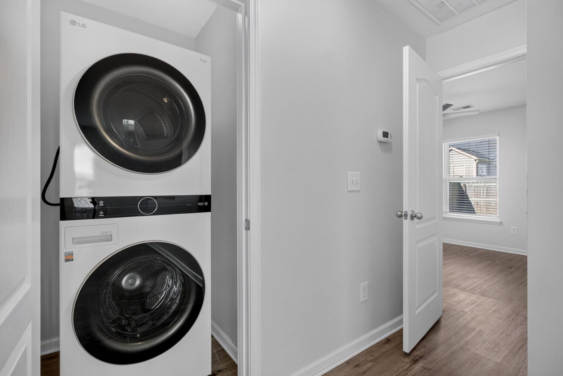 148 Tyger Street Photo 24